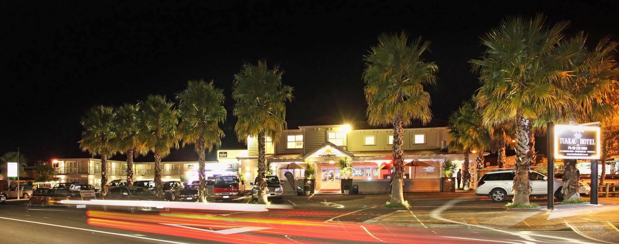 Tuakau Hotel Exterior foto